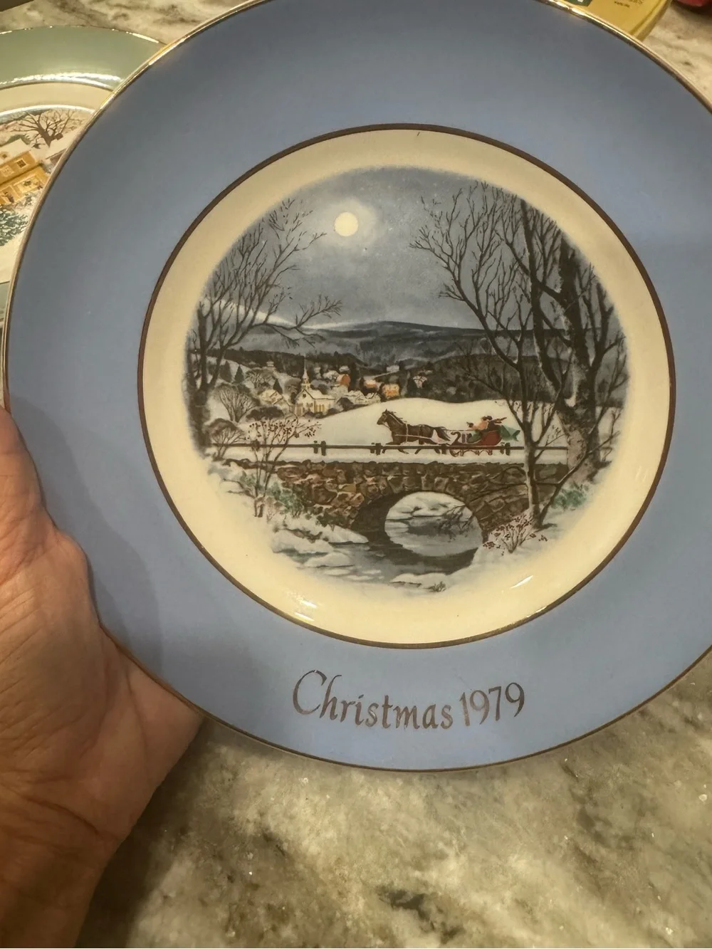 Vintage 1979 Avon Christmas Plate Dashing Through the Snow Enoch Wedgwood